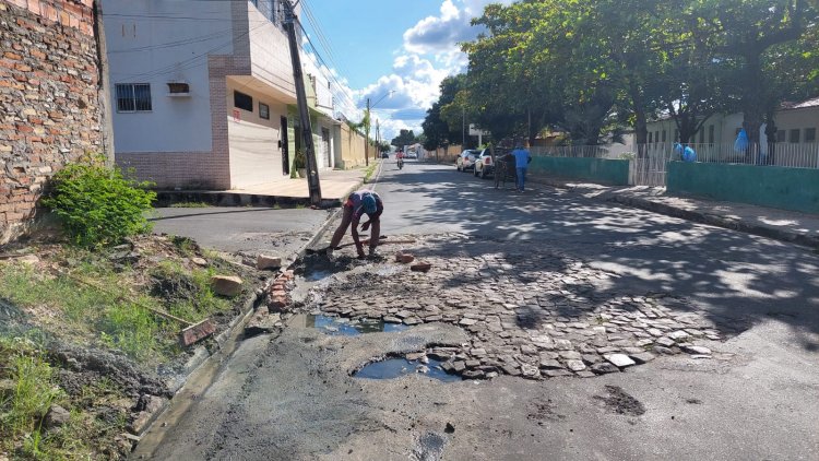 Infraestrutura de Floriano avança na recuperação de ruas e estrada rural