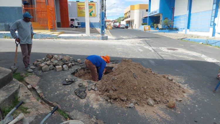 Infraestrutura de Floriano avança na recuperação de ruas e estrada rural