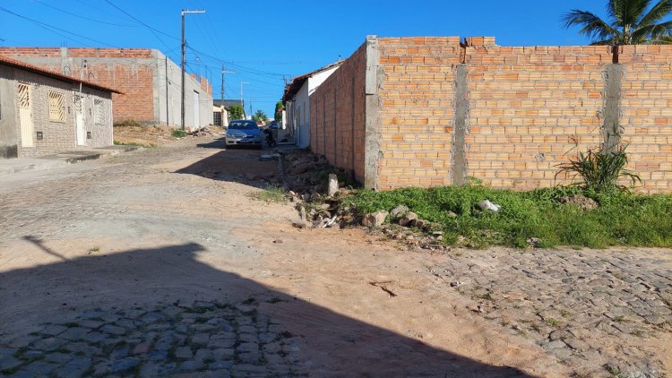 Infraestrutura de Floriano avança na recuperação de ruas e estrada rural