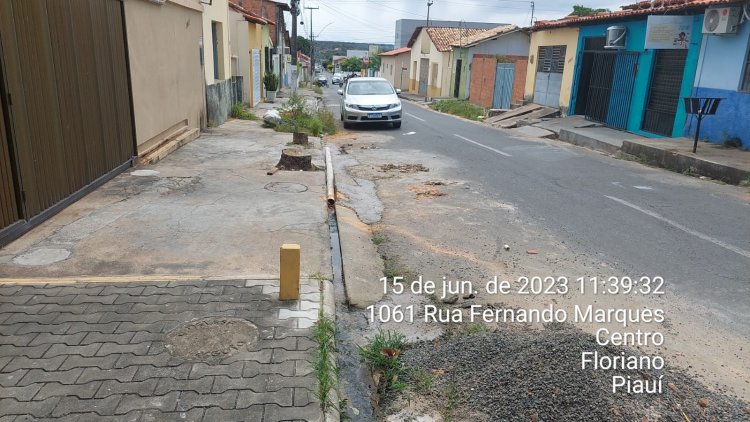 Infraestrutura de Floriano faz manutenção contínua com tapa-buracos nas ruas e iluminação pública