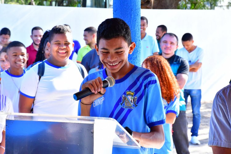 126 anos: Prefeitura de Floriano entrega escola Novo Papa Pombo reformada