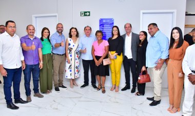 Prédio do Fundo de Previdência de Floriano é inaugurado