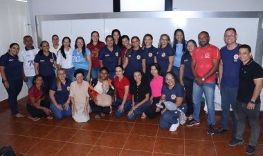 Equipe técnica do SAMU ministra curso de Suporte Básica de Vida