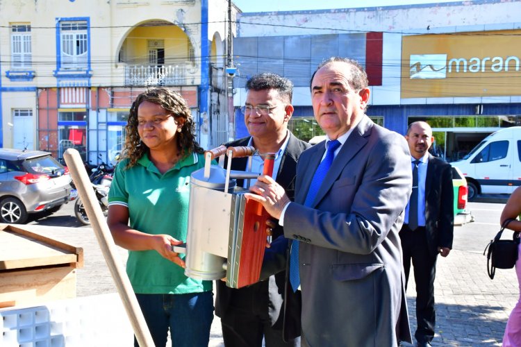 126 anos: Prefeitura de Floriano assina convênios com as associações de produtores rurais