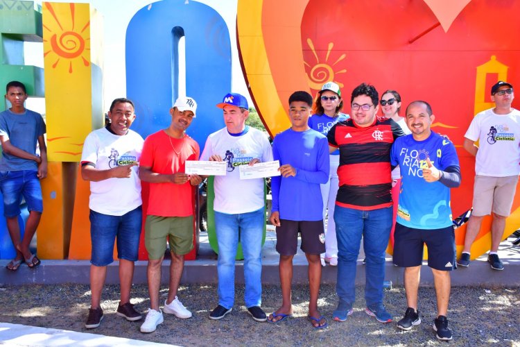 Passeio ciclístico de aniversário pelos 126 anos de Floriano foi um sucesso 