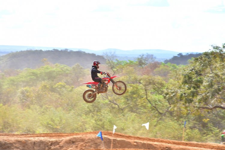 126 anos: Prefeitura apoia o 1º Motocross de Aniversário de Floriano