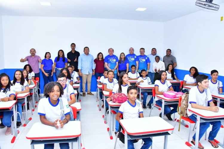 126 anos: Prefeitura de Floriano entrega escola do Amolar reestruturada e renomeada