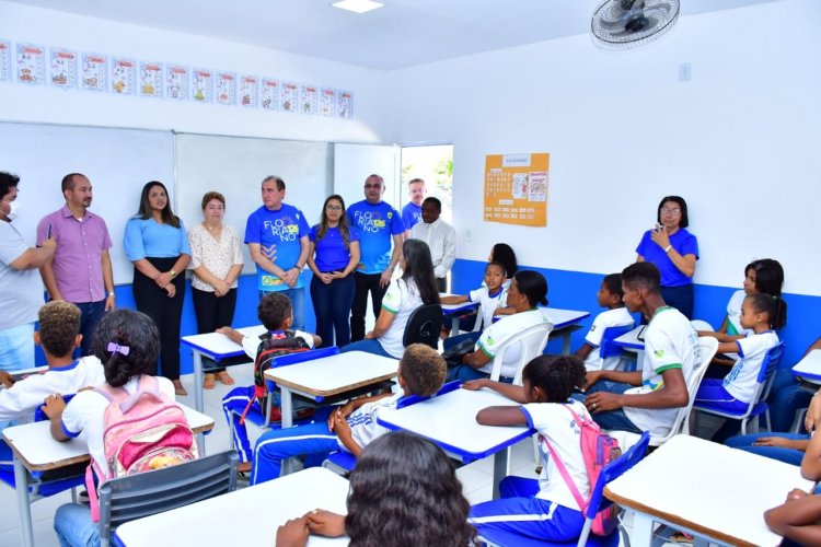 126 anos: Prefeitura de Floriano entrega escola do Amolar reestruturada e renomeada