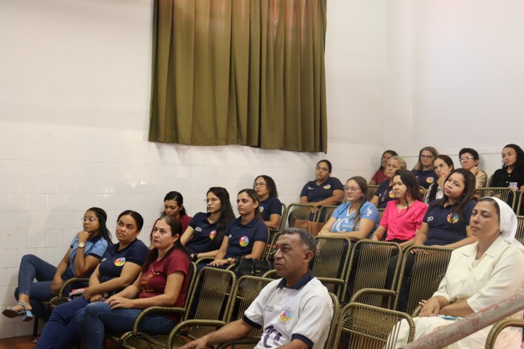 Equipe técnica do SAMU ministra curso de Suporte Básica de Vida