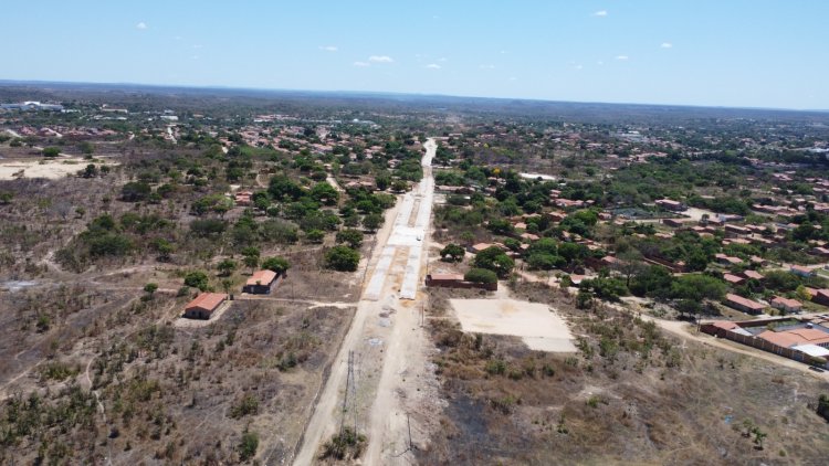 Construção de creche, calçamentos e reforma de praças prometem grandes avanços para Floriano