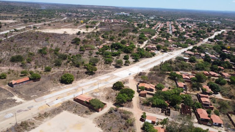 Construção de creche, calçamentos e reforma de praças prometem grandes avanços para Floriano