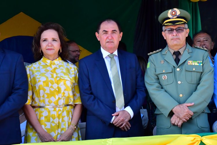 Desfile Cívico marca as comemorações pela Independência do Brasil em Floriano