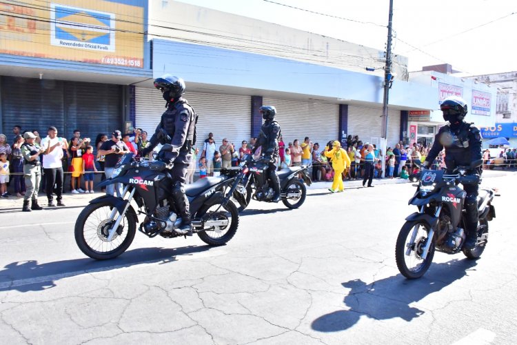 Desfile Cívico marca as comemorações pela Independência do Brasil em Floriano