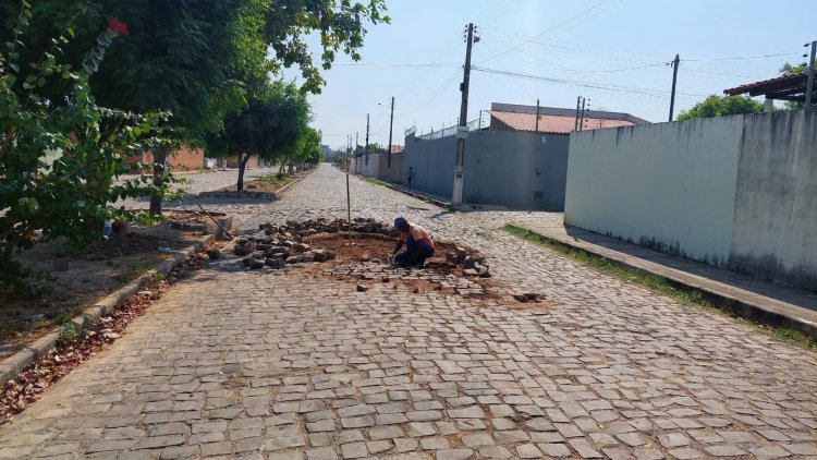 Infraestrutura: Serviço de tapa-buracos chega a mais seis bairros de Floriano