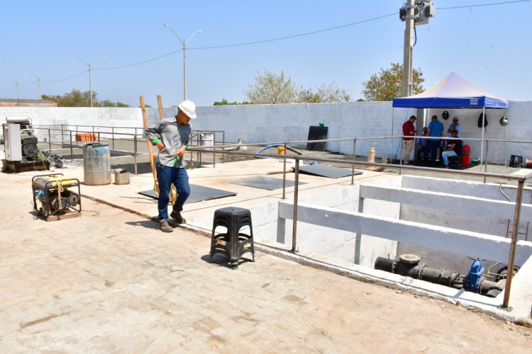 Prefeito Antônio Reis  visita obras do Esgotamento Sanitário de Floriano