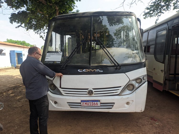 Secretaria de Educação de Floriano realiza vistoria no transporte escolar do município