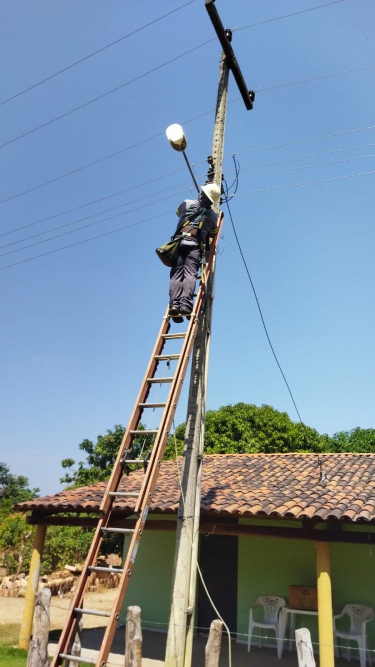 Infraestrutura: onze localidades rurais de Floriano recebem manutenção na rede de iluminação pública