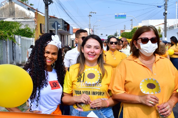 Floriano realiza caminhada pela valorização da vida