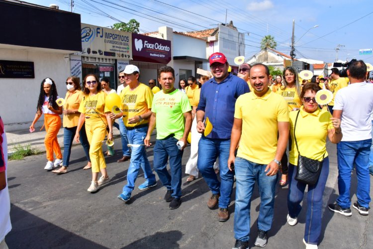 Floriano realiza caminhada pela valorização da vida