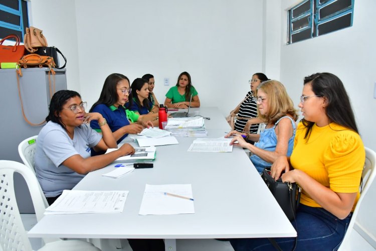 Prefeitura de Floriano e OAB realizam ação para mulheres dos bairros Guia e Cajueiro II