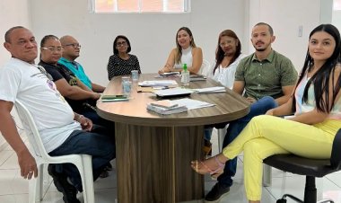 Saúde e equipe da Federação de Bairros do Estado do Piauí se reunem