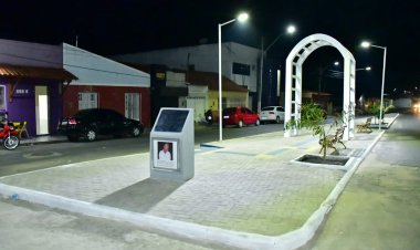 Prefeitura de Floriano inaugura Largo Raimundo Marreiros no bairro Ibiapaba