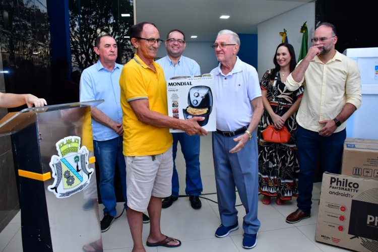 Prefeitura de Floriano entrega prêmios da campanha ‘IPTU Premiado’