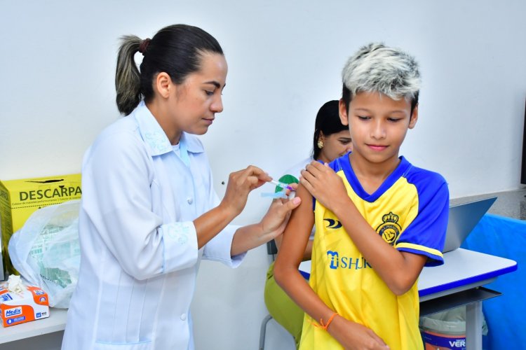 Floriano inicia vacinação nas escolas