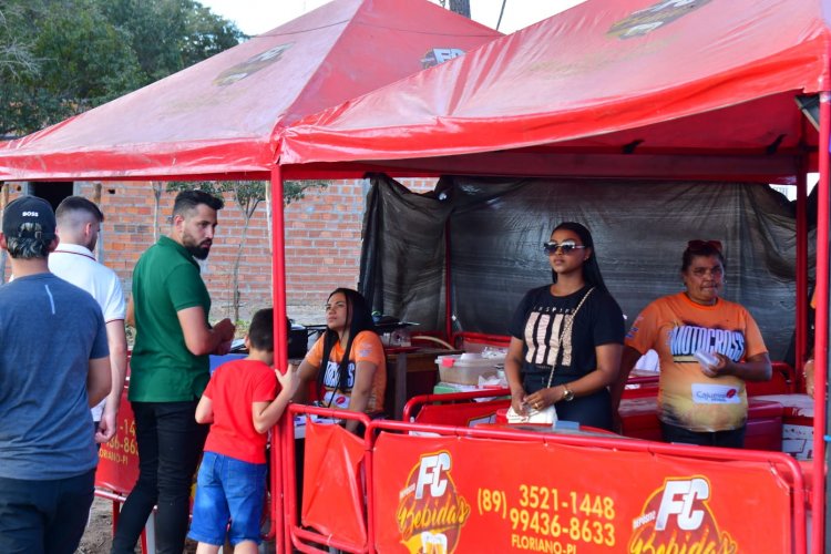 Em incentivo ao esporte, Prefeitura Municipal apoia o 2º Motocross de Aniversário de Floriano