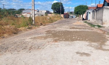 Infraestrurura: Prefeitura de Floriano realiza obras de recuperação em vias do município