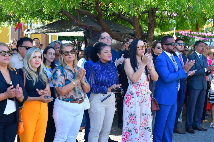 Momento cívico e Feira da Agricultura marcam o 8º dia de atividades pelos 127 anos de Floriano