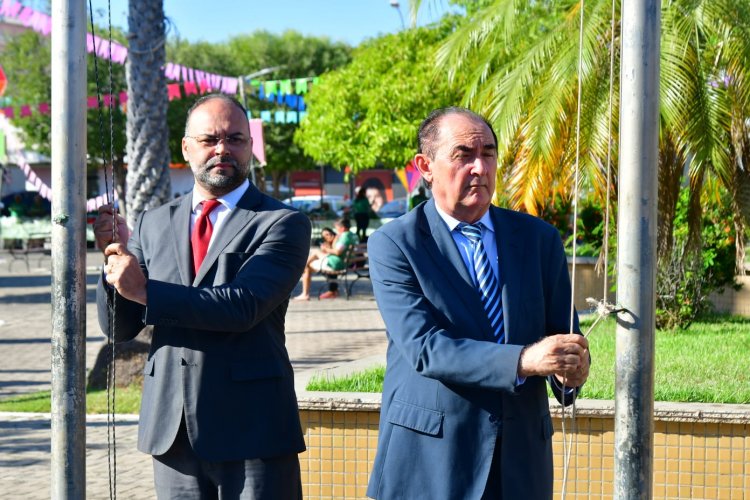 Momento cívico e Feira da Agricultura marcam o 8º dia de atividades pelos 127 anos de Floriano