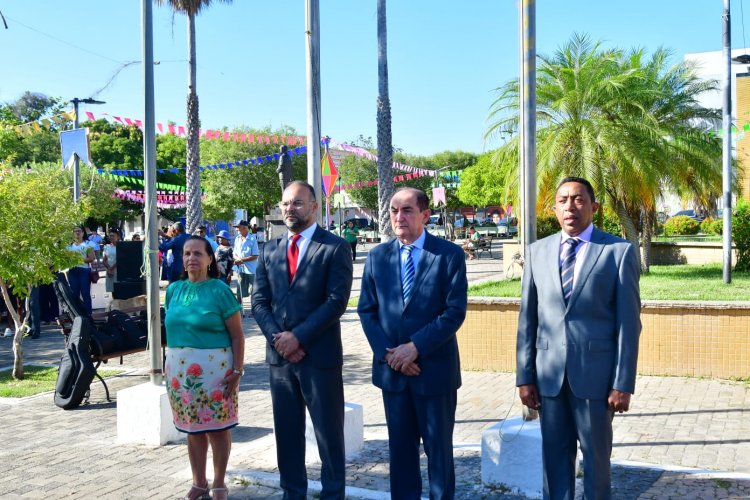 Momento cívico e Feira da Agricultura marcam o 8º dia de atividades pelos 127 anos de Floriano