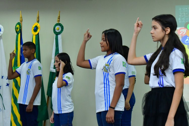 9° Fórum de Educação Inclusiva de Floriano discute políticas públicas