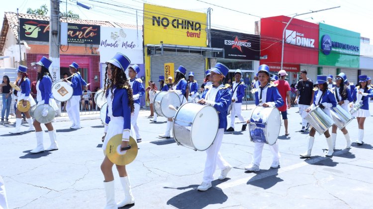 Comemoração pela Independência do Brasil é marcada por Desfile Cívico em Floriano