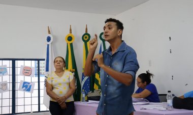Educação promove I Encontro da Comunidade Surda de Floriano