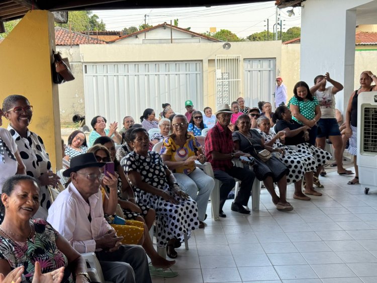 Assistência Social de Floriano realiza festa temática em comemoração ao Dia do Idoso