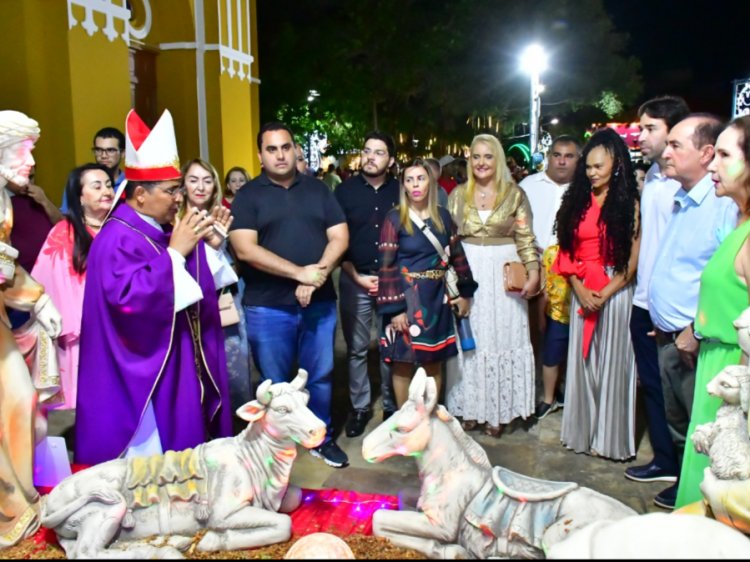 Natal da Alegria transforma Floriano em um cenário de encanto e celebração