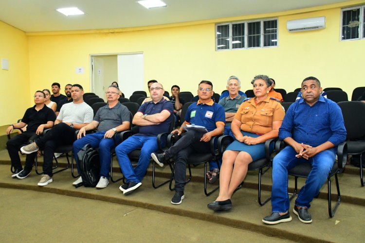 Prefeitura de Floriano capacita voluntários da Defesa Civil em parceria com o Governo do Estado