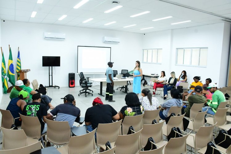 Prefeitura de Floriano promove capacitação para catadores de materiais recicláveis