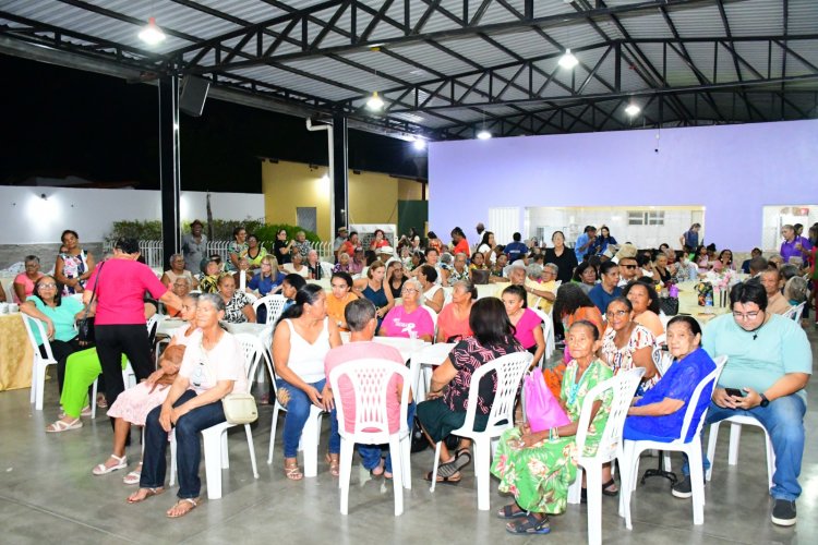 Prefeitura de Floriano realiza festa para idosos assistidos pelos programas sociais do município