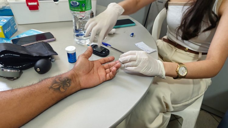 Prefeitura de Floriano leva serviços de saúde aos colaboradores da TV Clube durante ações do Novembro Azul