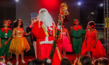 ‘Acender das Luzes’ marca abertura da programação de fim de ano da Prefeitura de Floriano