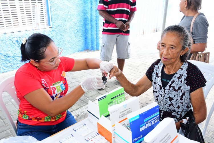 Prefeitura de Floriano inicia ações do Dezembro Vermelho no Dia Mundial de Luta contra a AIDS