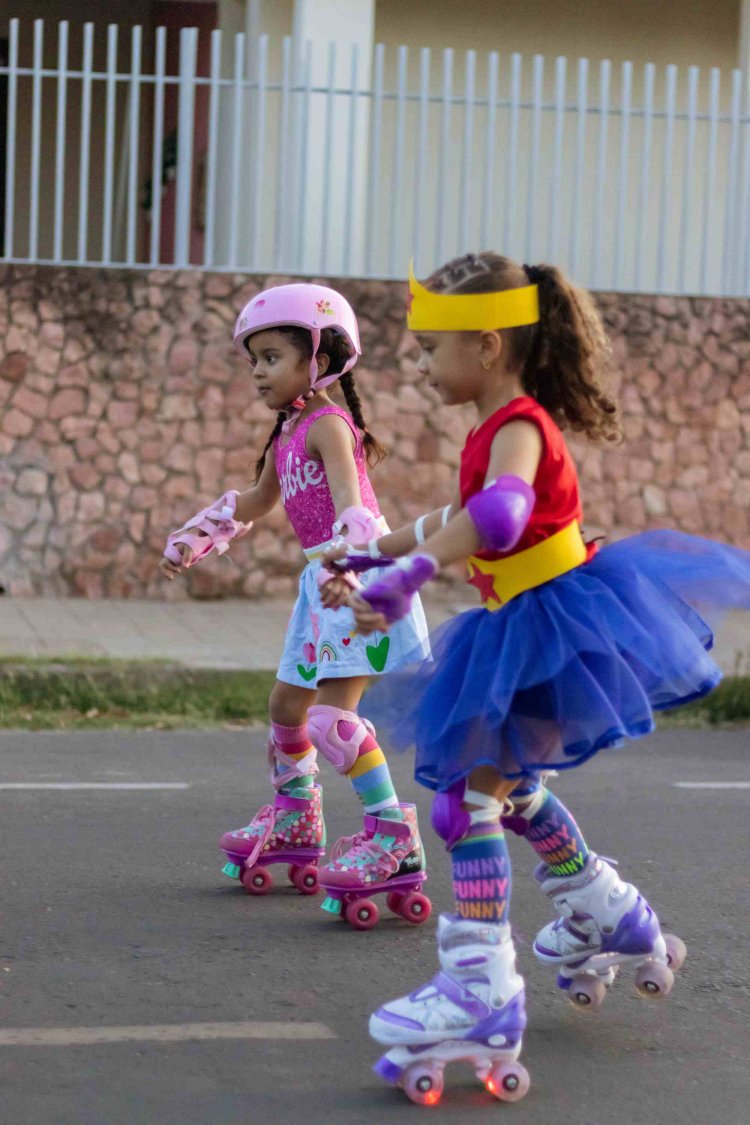 Prefeitura de Floriano apoia evento "Rolê de Patins a Fantasia"