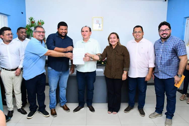 Educação: assinadas ordens de serviço para reforma e ampliação de quatro escolas da rede municipal de Floriano