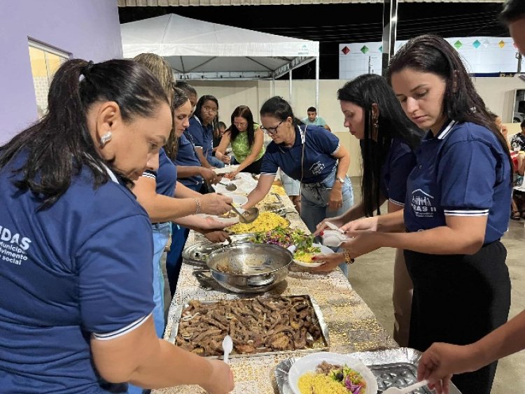 Prefeitura de Floriano encerra atividades do Serviço de Convivência com confraternização para os idosos