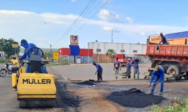 Prefeitura executa operação Tapa-buracos em 13 bairros de Floriano no mês de janeiro