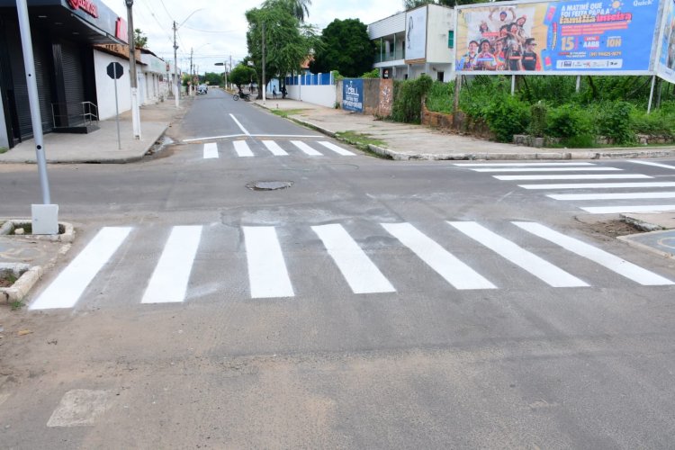 Prefeitura instala sinalização de trânsito através do OPA Floriano