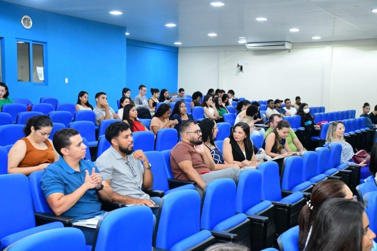 Saúde de Floriano participa de seminário da UFPI e reforça compromisso com a segurança do paciente